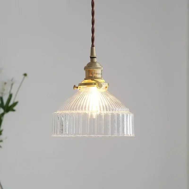 Suspension vintage en laiton et verre japonais pour éclairage de ma… Certifié