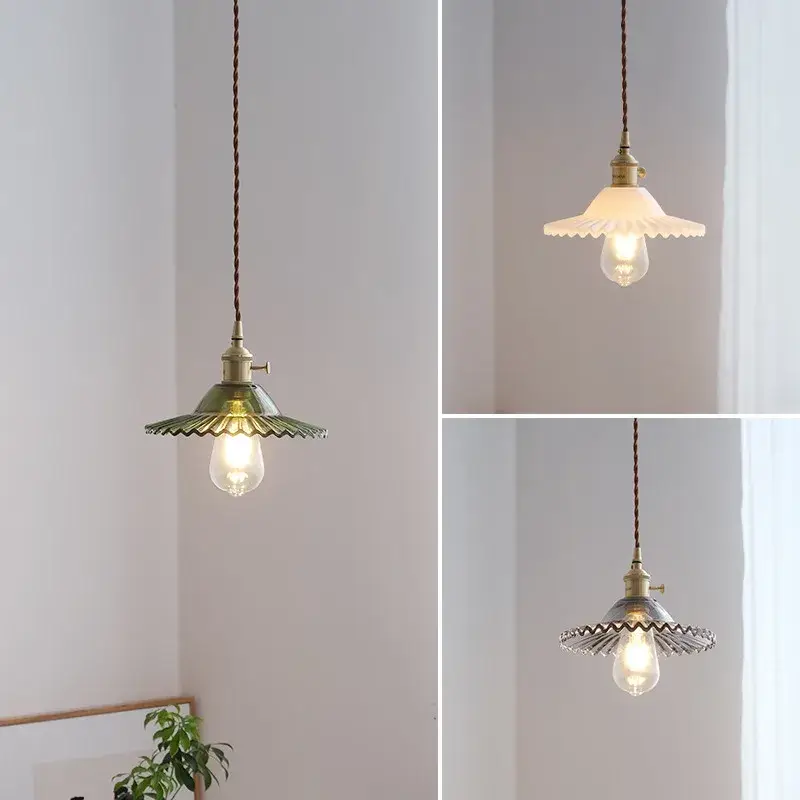 Suspension vintage nordique en verre et laiton Prix Réduit