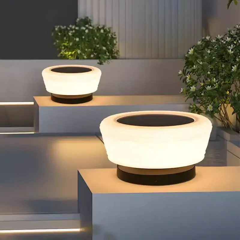 Solde Modern solar garden lights for villa outdoor spaces
