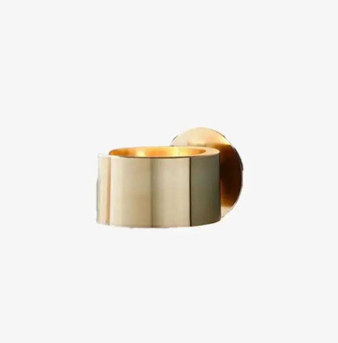 Populaire Led designer wall light with gold ring