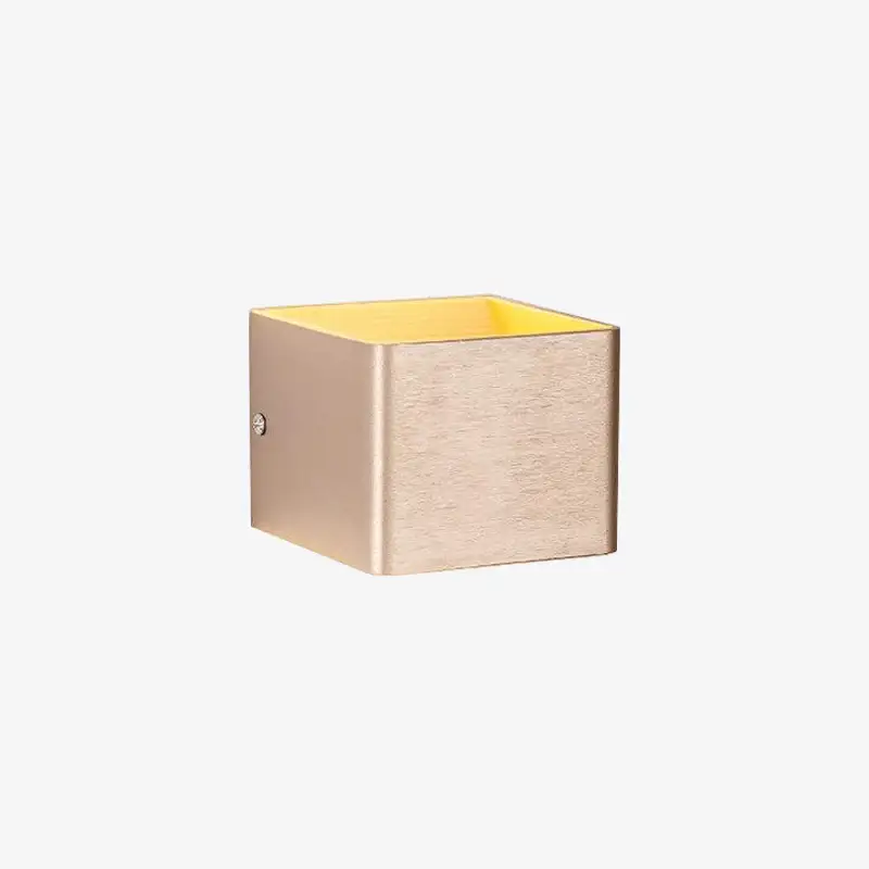 Modern led wall light in colourful metal cube Prix Bas