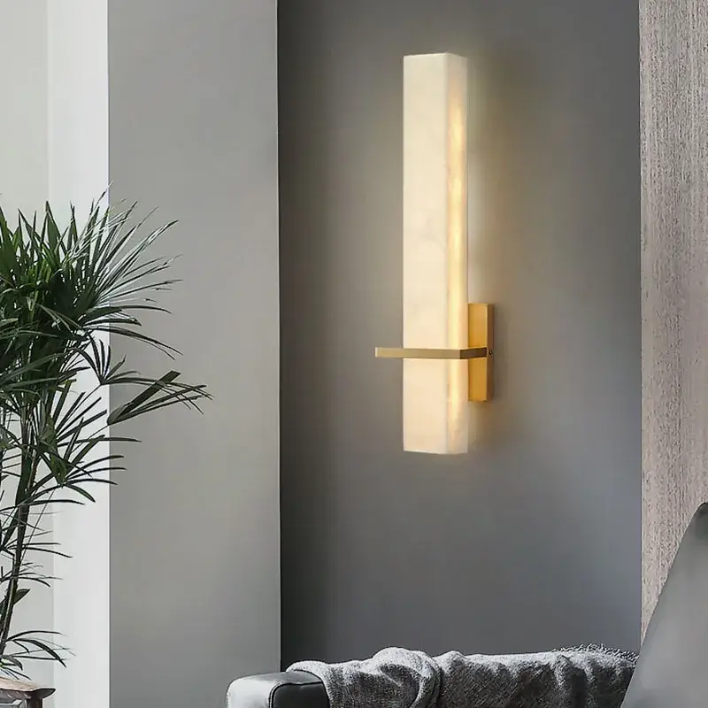 Natural marble and copper cuboid wall light for ambient lighting Réduction
