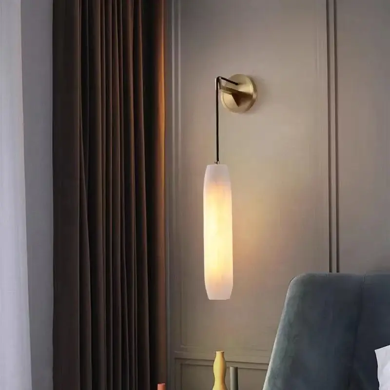 Dernière Chance Natural marble cylindrical wall light with adjustable copper wire
