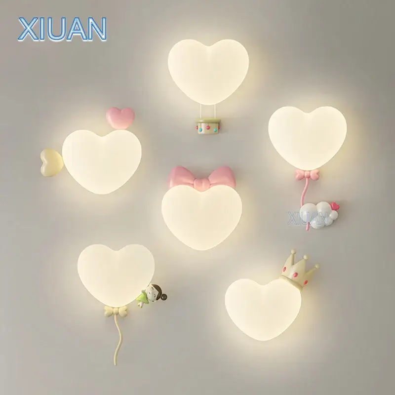 Romantic crown, heart and cloud led wall light for children Quantité Limitée