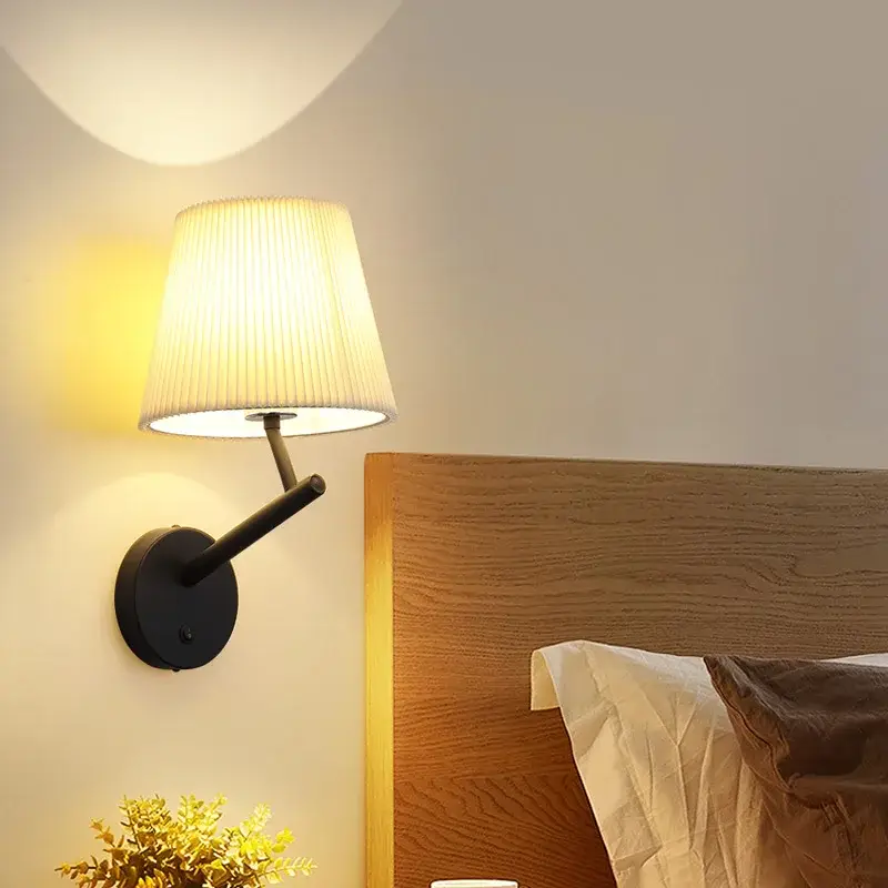 American vintage wall light with pleated led switch Promotion Saisonnière