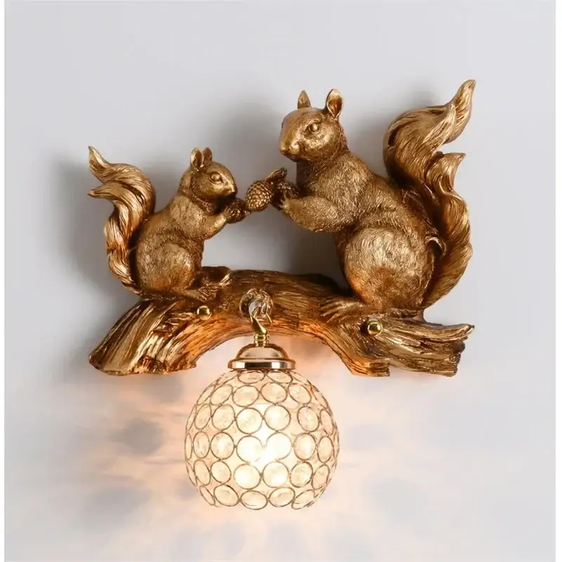 Nordic design led wall light with resin squirrel for interior decor Achetez Aujourd'hui