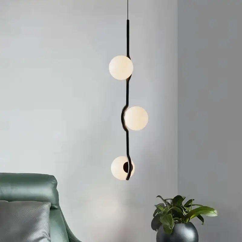 Simple glass and metal pendant light with adjustable wire Commander Maintenant