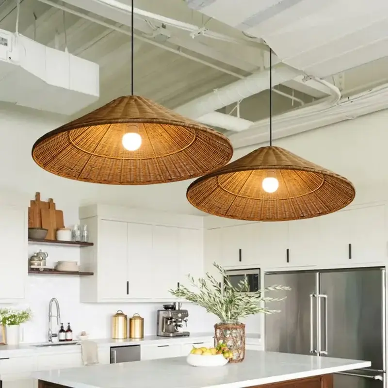 Solde Hand-knitted rattan pendant light with minimalist shade