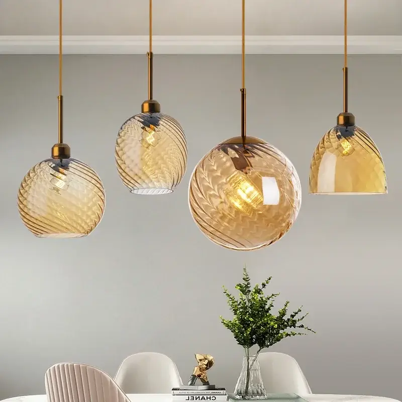 Modern glass pendant light for decorative indoor lighting Commander Vite