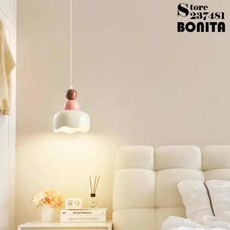 Cream floral pendant light for a warm atmosphere Livraison Express