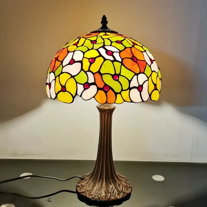 Tiffany style table lamp with decorative coloured glass flower Offre Spéciale