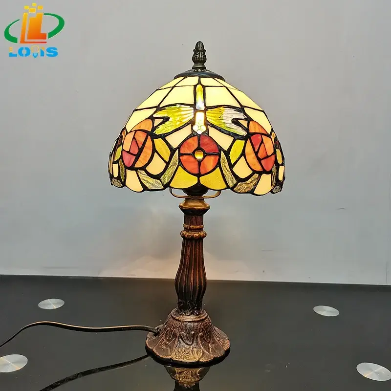 American style stained glass table lamp for decorative interiors Dernier Modèle