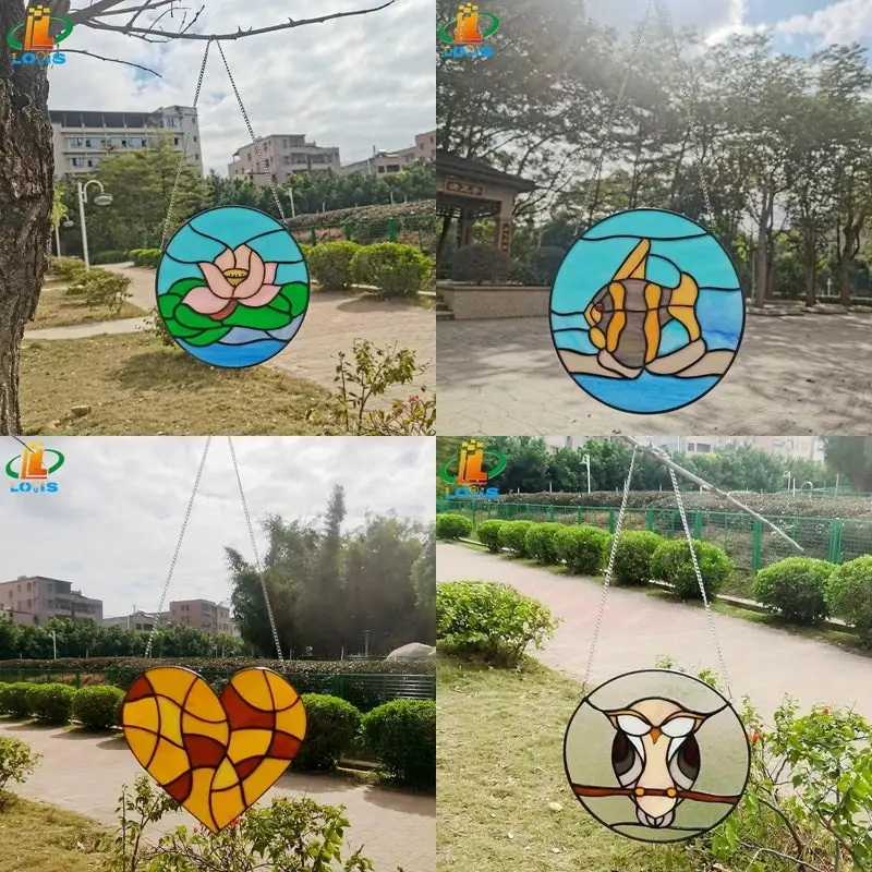 Decorative round lotus stained glass heart with tropical fish Nouvelle Collection