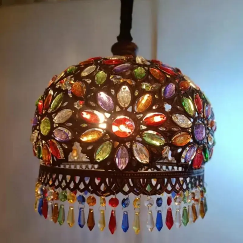 Jusqu'à Épuisement Des Stocks Vintage crystal chandelier with colourful glass for bohemian décor
