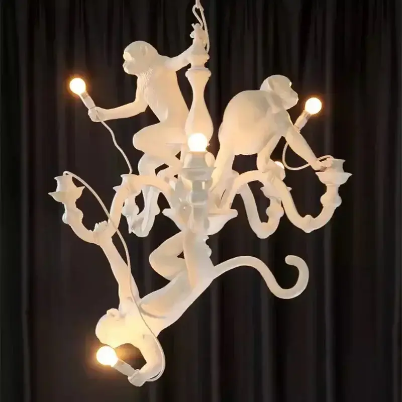Quantité Limitée Creative retro monkey chandelier for cafés and restaurants