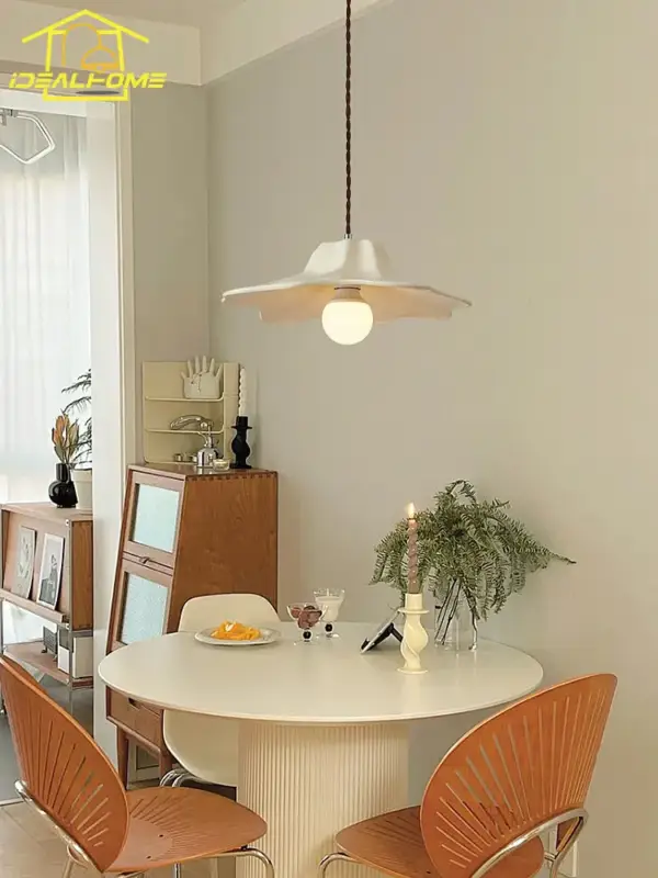Pas Cher Modern resin pendant light for contemporary interiors