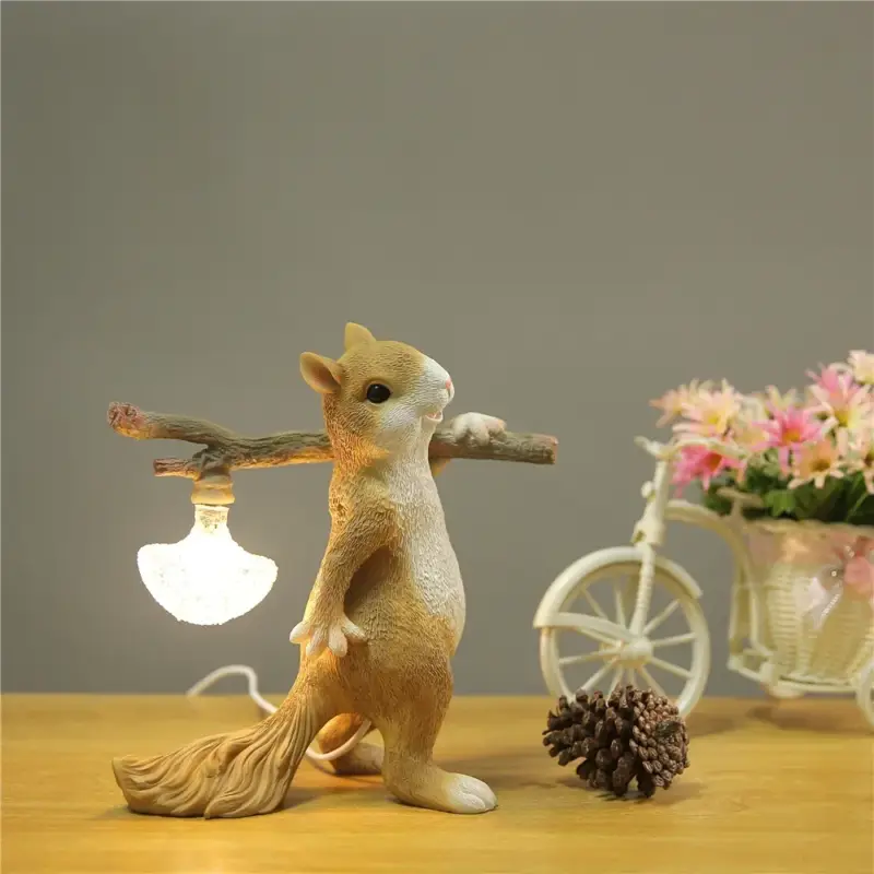 Vente Flash Smart squirrel bedside lamp mini decorative night light for children