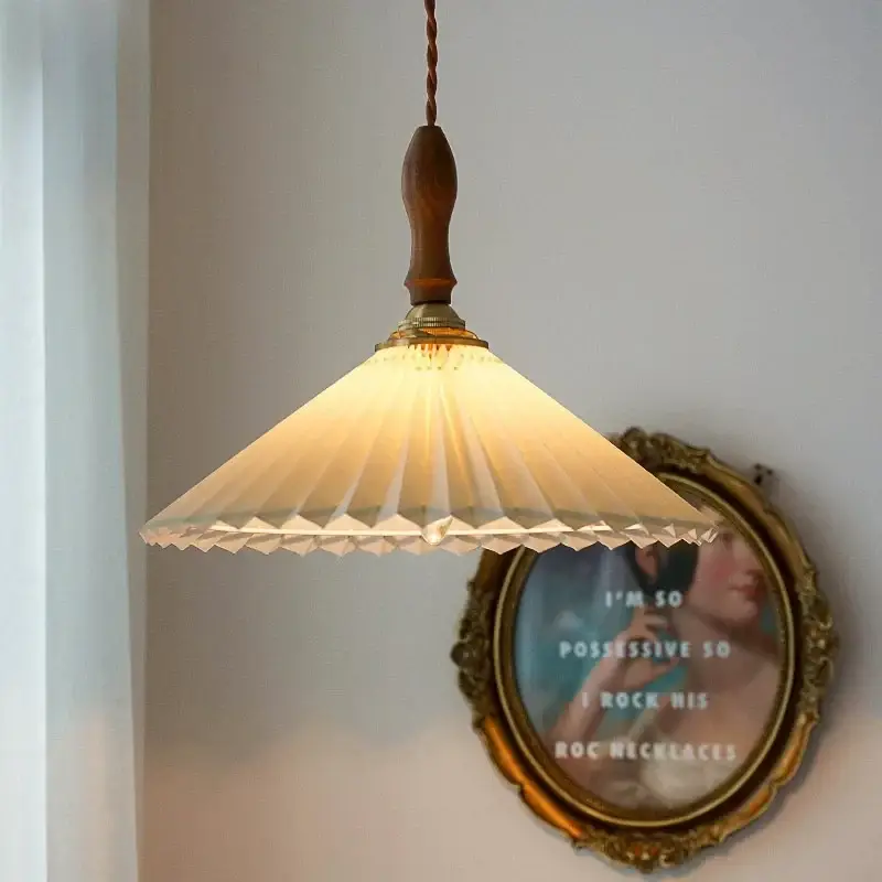 Retro japanese pleated chandelier in nordic walnut for indoor use Petit Prix