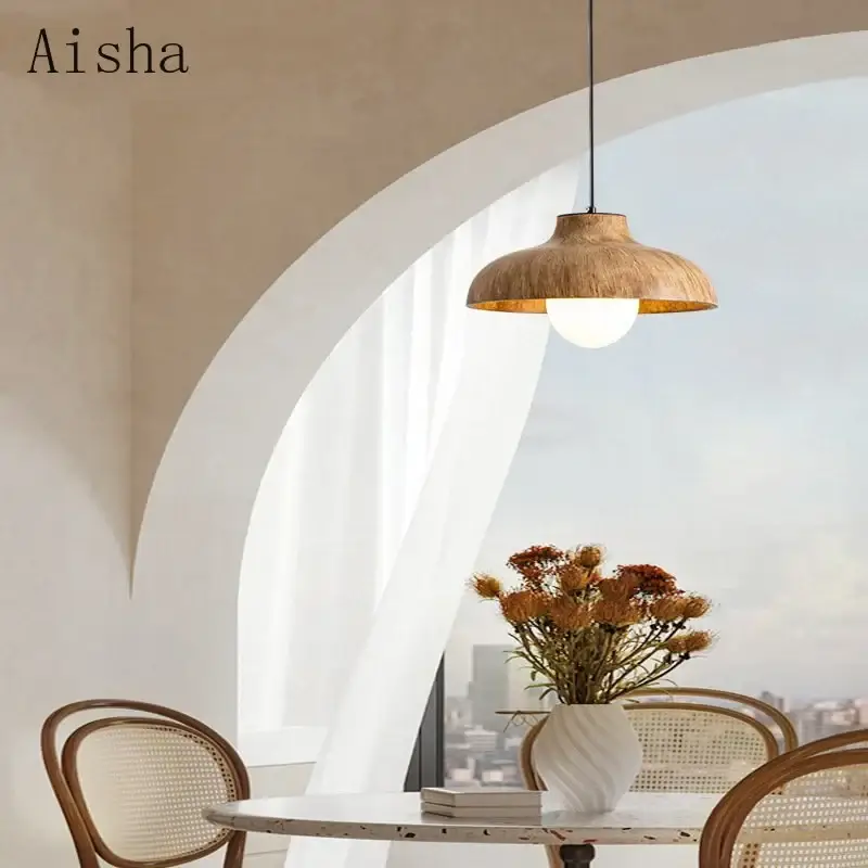 Retro resin pendant light for a warm restaurant atmosphere Populaire