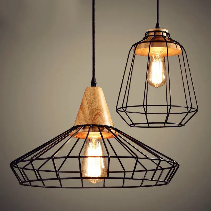 Vintage iron and wood pendant light for interior decoration Populaire