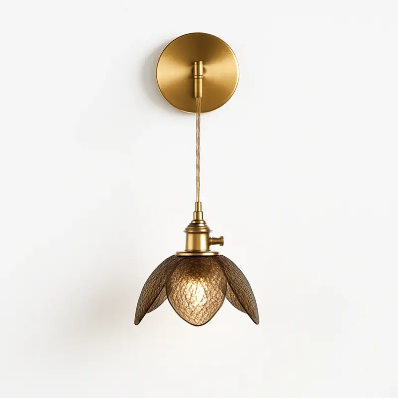 Petit Prix Vintage glass wall light with pull switch
