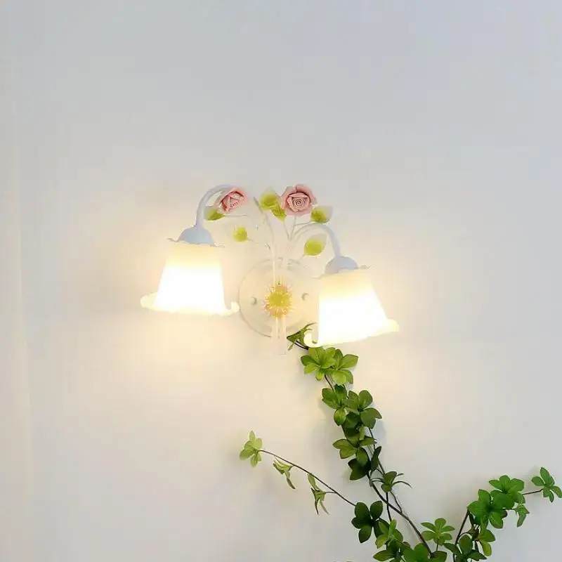 Promotion Modern floral wall light for warm decorative lighting