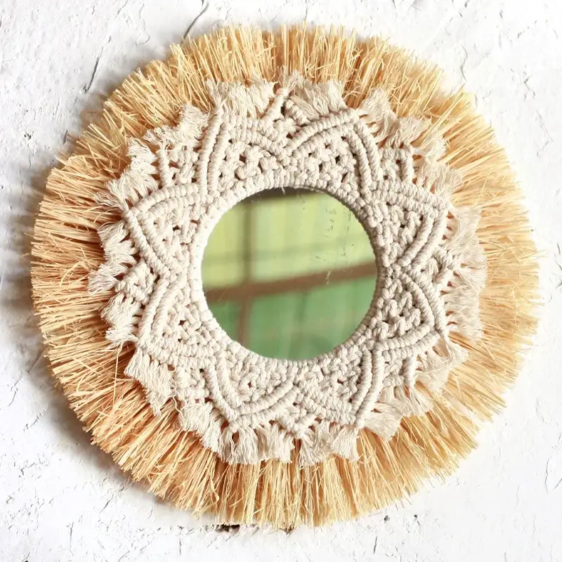 Remise Woven straw wall mirror for bohemian and festive decoration