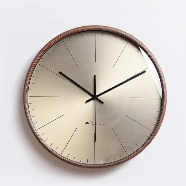 Modern solid wood wall clock for home decor Authentique