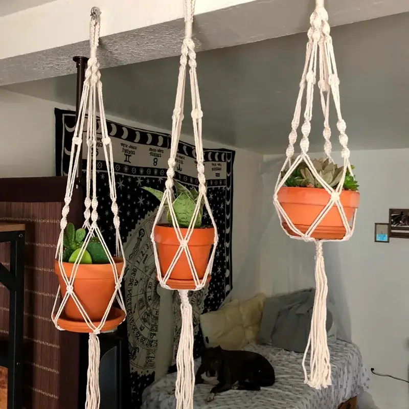 Macrame hanging baskets for plants and decoration Commander Vite