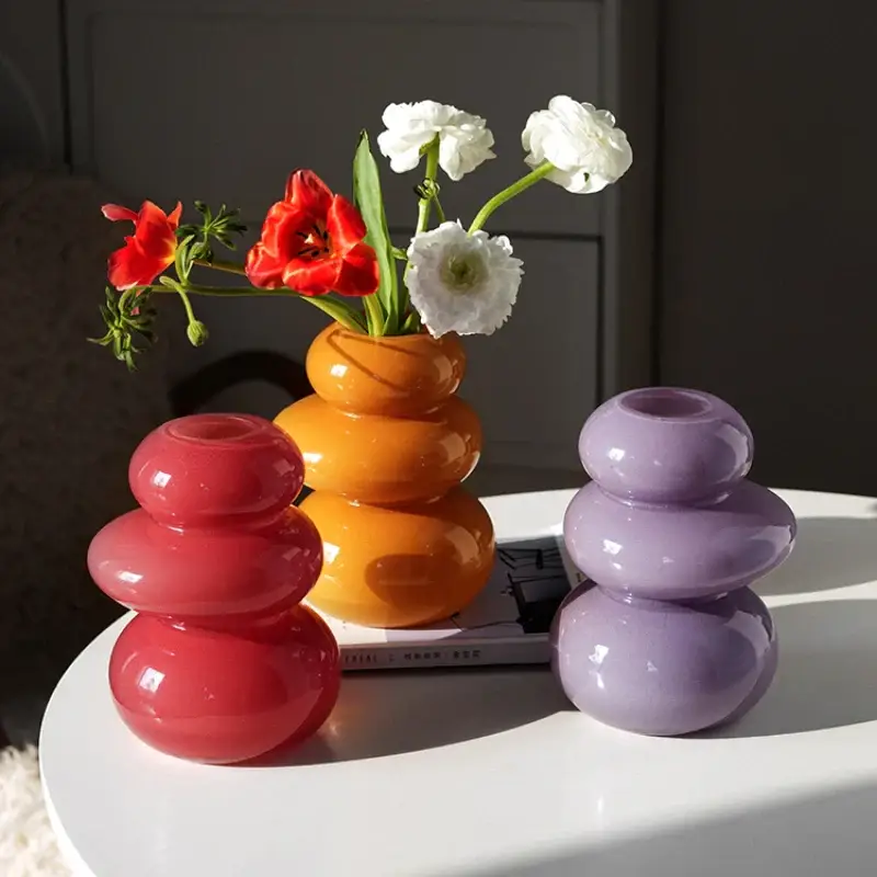 Medieval vase for floral arrangement in elegant glass Marque
