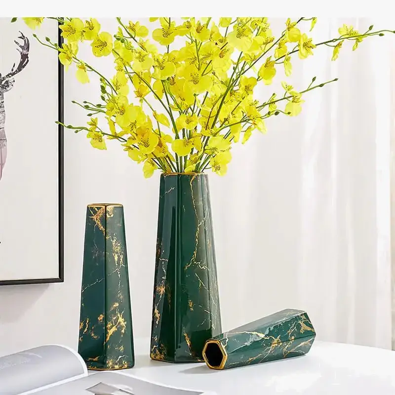 Hexagonal ceramic vase for decorative floral arrangements Soldes
