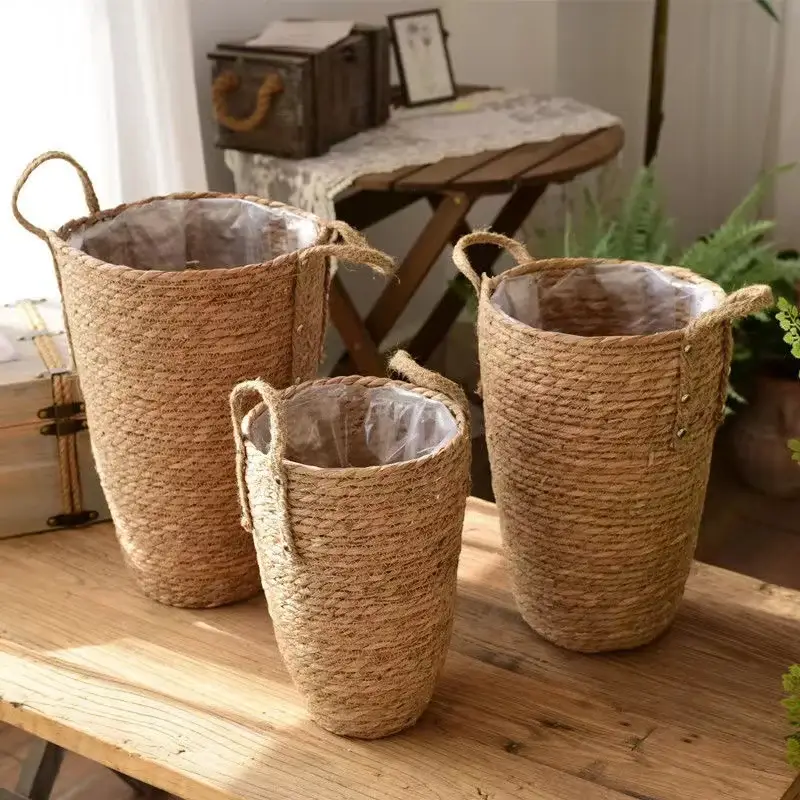 Populaire Natural wicker basket for garden storage and decoration