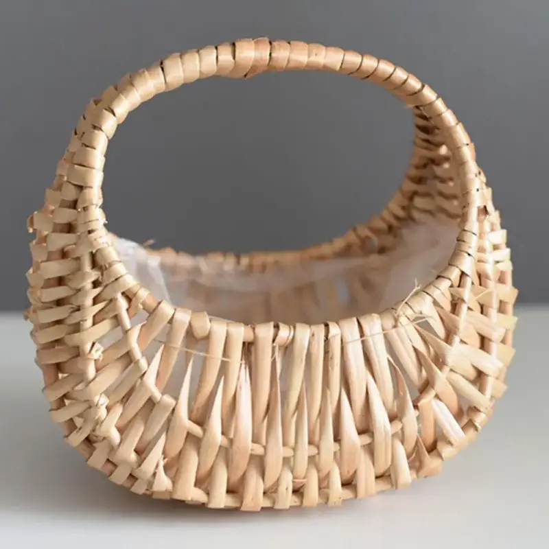 Half-moon rattan flower basket with handle for picnic and decoration Promotion Saisonnière