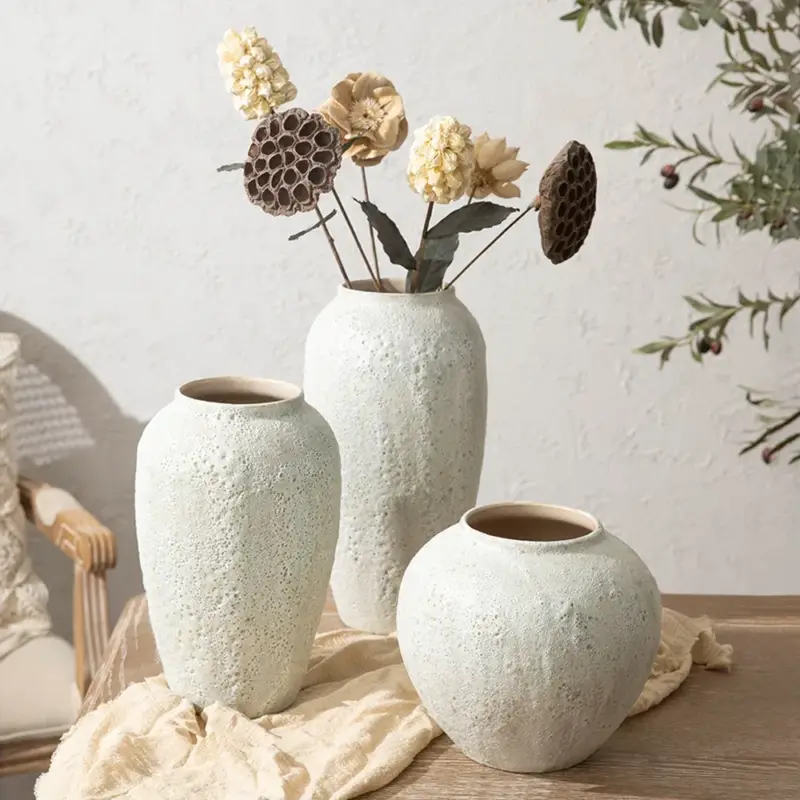 Chinese ceramic vase for decoration and floral arrangement Nouvelle Collection