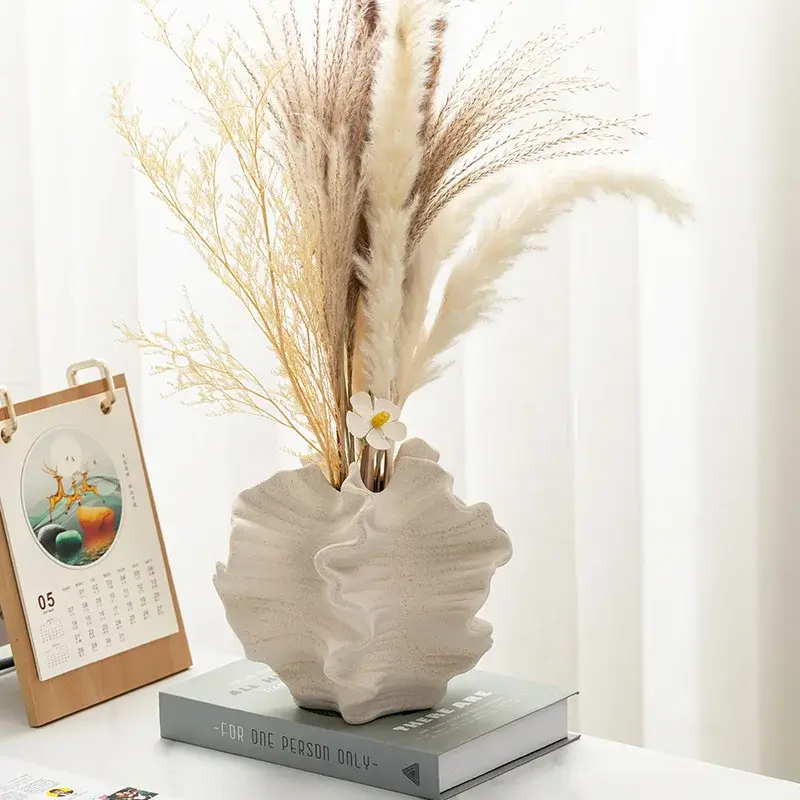 Ceramic vase with geometric patterns for floral decoration Retour Gratuit