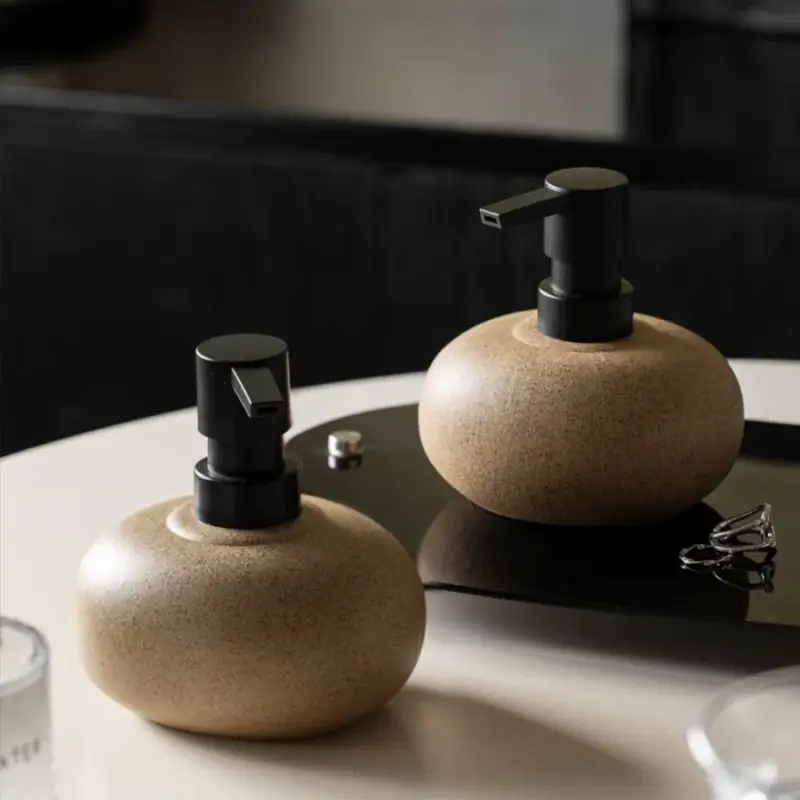 Commander Vite Ceramic lotion bottle and soap dispenser