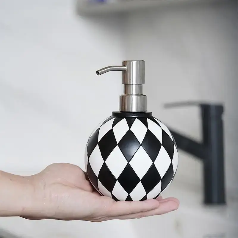 Super Prix Modern checkerboard soap dispenser for kitchen and bathroom