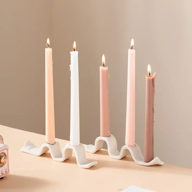 Commander Vite Wave ceramic candle holder for romantic decorative dinners