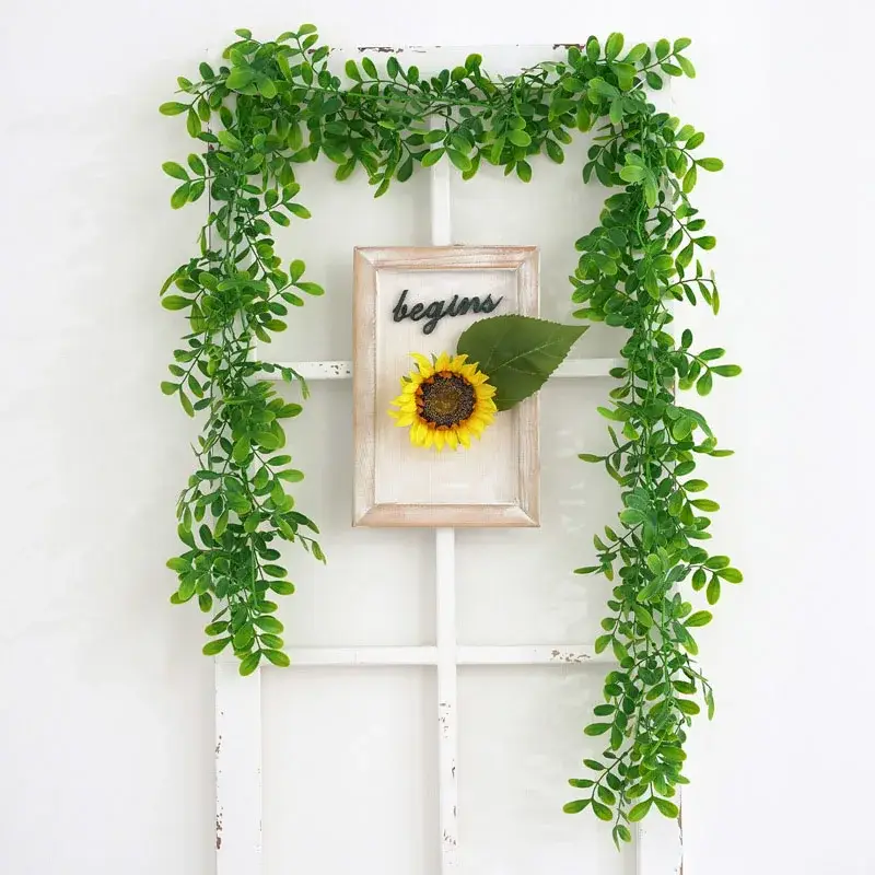 Bon Plan Decorative eucalyptus and wisteria leaf wreath for celebrations