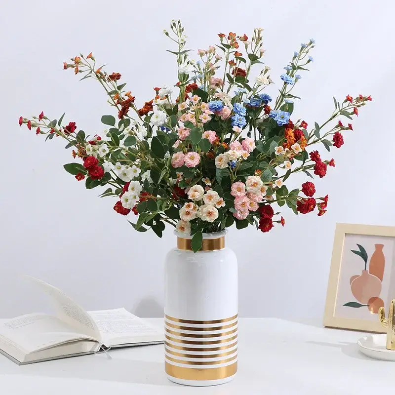 Offre Spéciale Set of 5 artificial silk roses for floral decoration