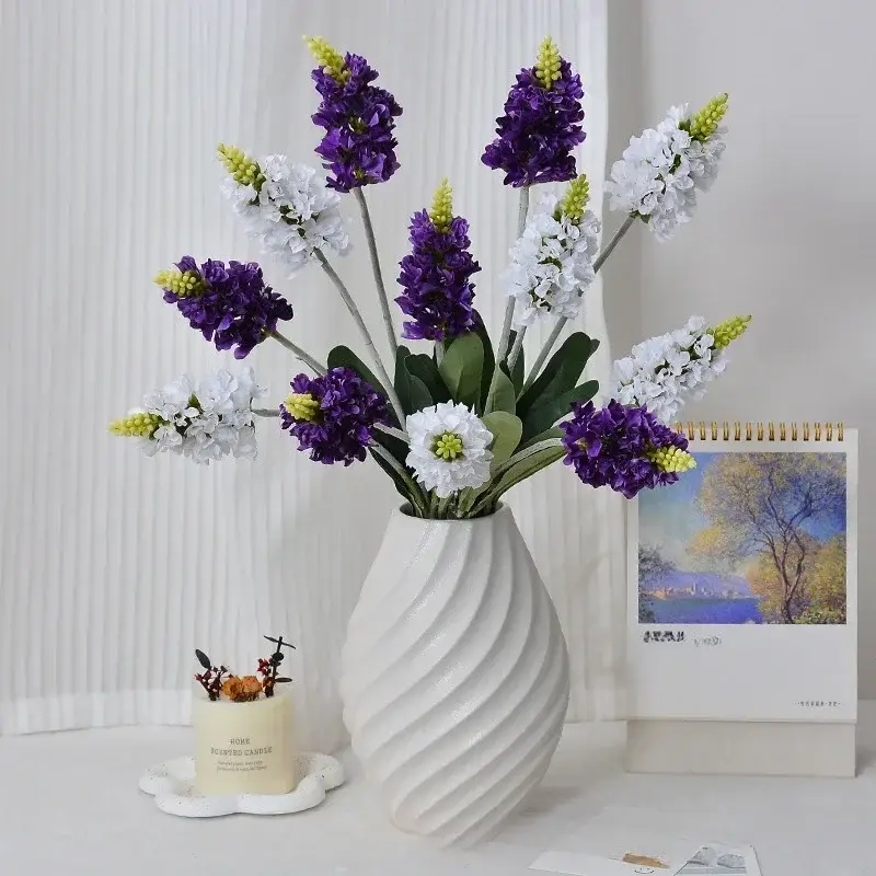 Artificial lavender silk flower stems for interior decoration Expédié Aujourd'hui