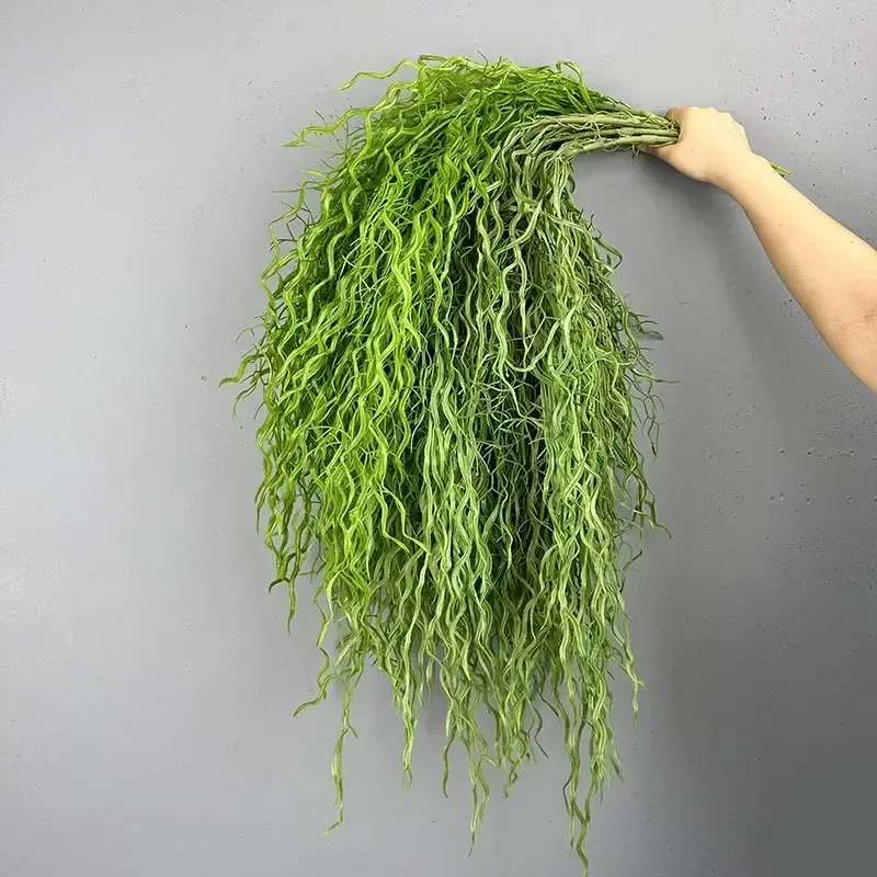 Bon Plan Artificial plant with decorative vines and ferns in plastic