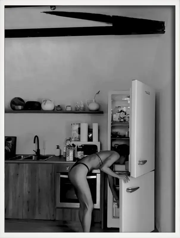 Wall art print women drinking wine and eating spaghetti home decor Marque