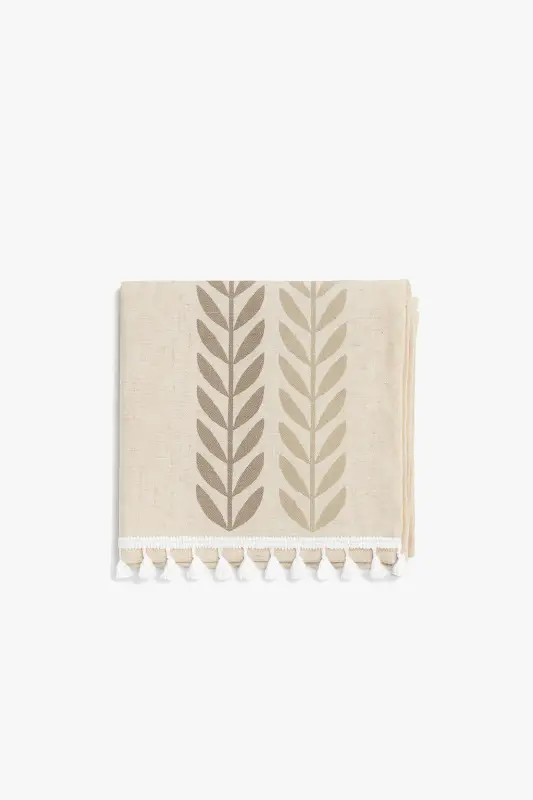 Must-Have Rustic embroidered coffee leaves tablecloth