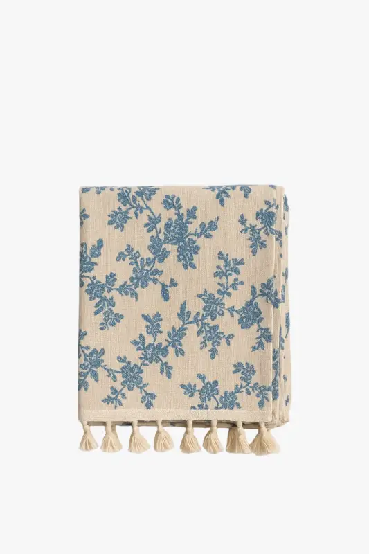 Customisable floral tablecloth with lace trim, pastoral style Commander Vite