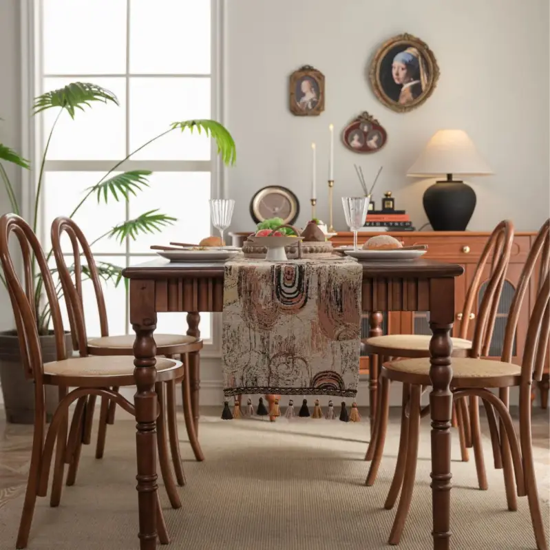 Vente Directe Green jacquard floral table runner with tassels countryside style