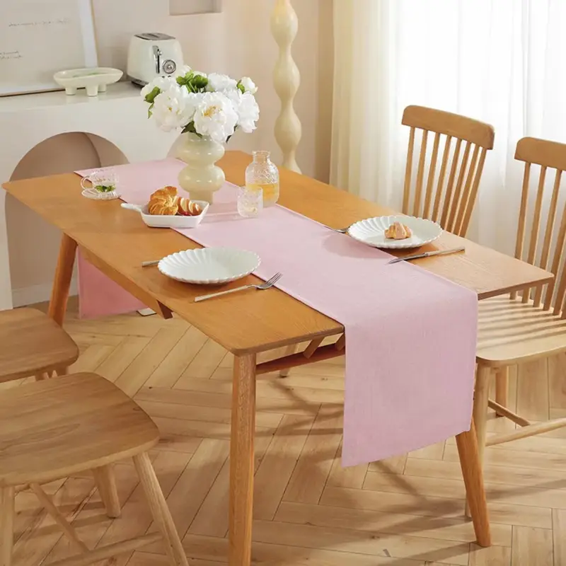Quantité Limitée Red christmas table runner polyester festive decoration