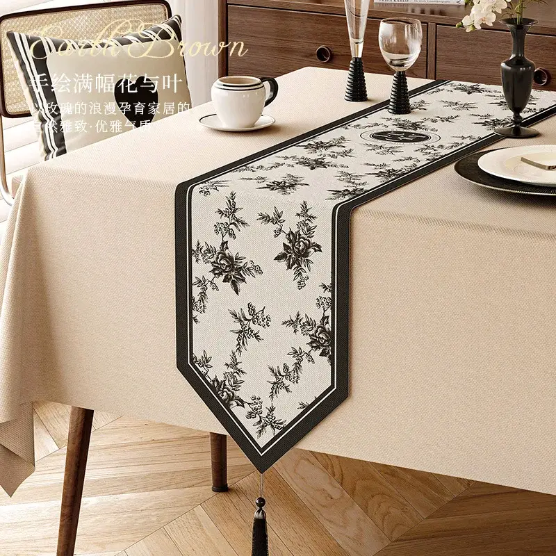 Vintage floral motif decorative country-style table runner Retour Gratuit