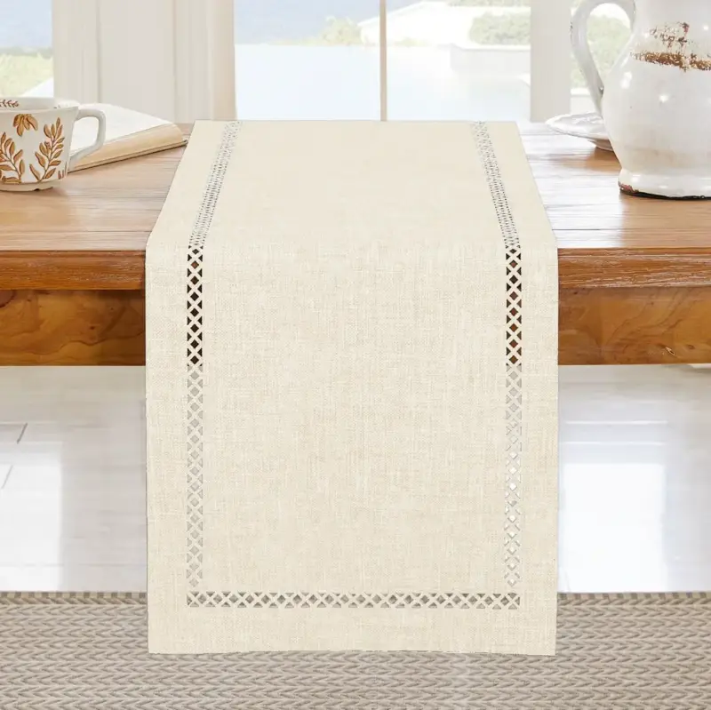 Boho style openwork linen table runner Bon Plan