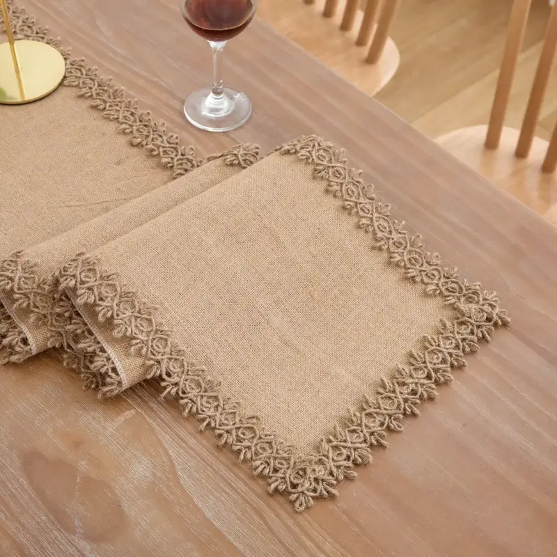 Dernière Chance Rustic lace country-style table runner for weddings